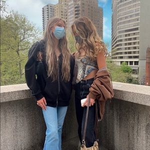 Meet your Posher, Ava